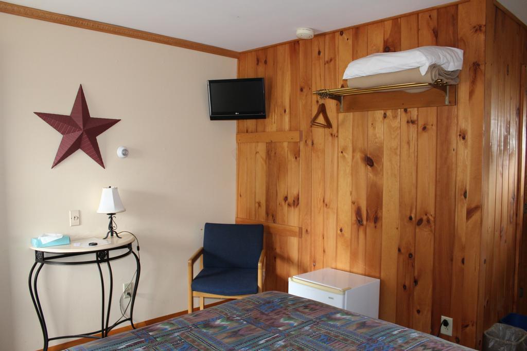 Northern Family Motel Potsdam Exterior foto